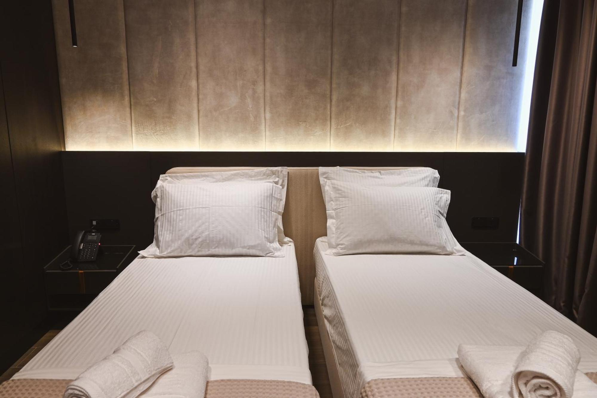 Kaiser Hotel 4*